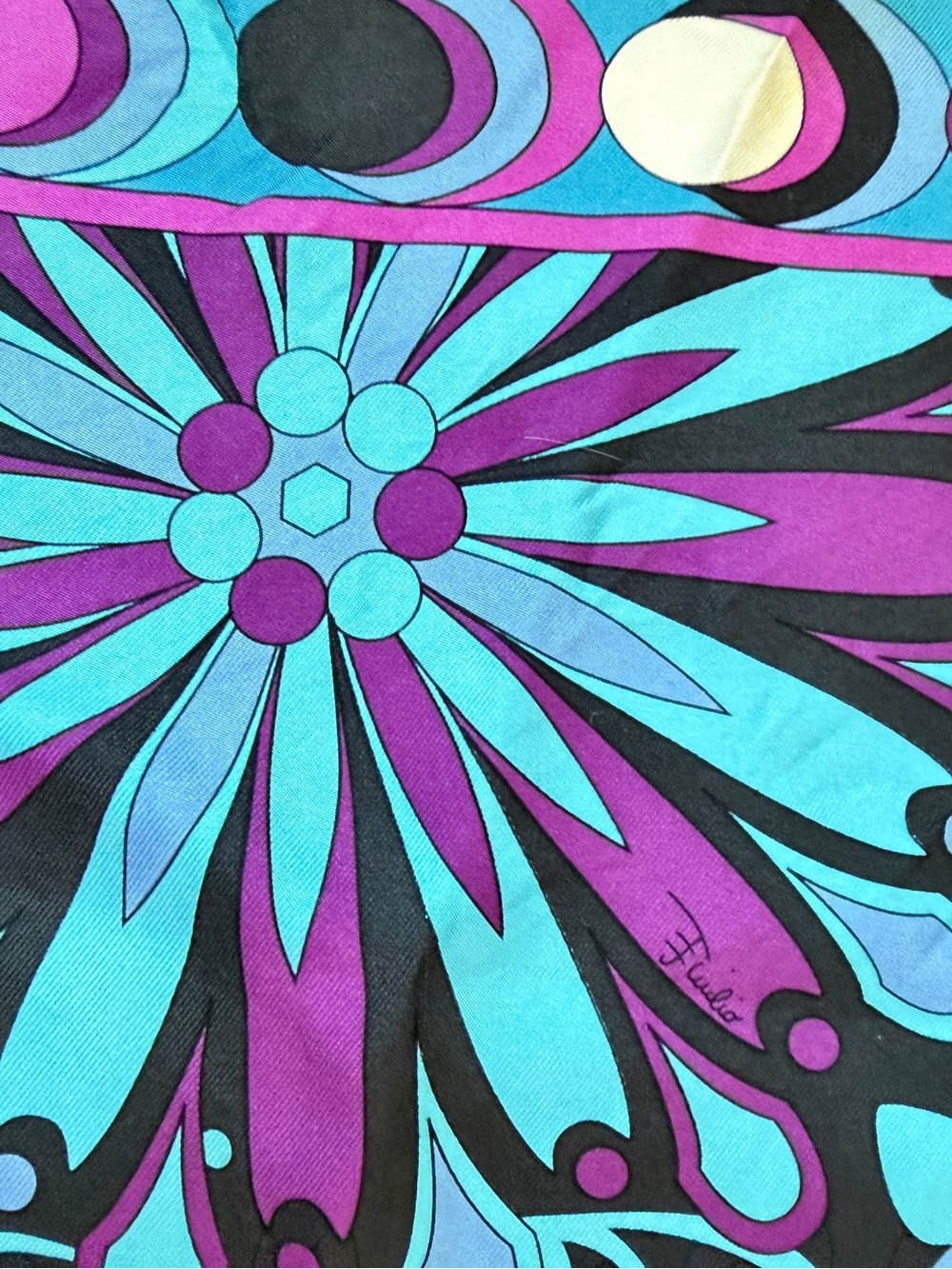 Emilio Pucci Blue Purple Floral 100% Silk Square Scarf – One Size - Picture 3 of 4